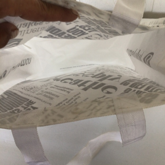 LULULEMON MANIFESTO SMALL REUSABLE TOTE - Picture 6 of 11